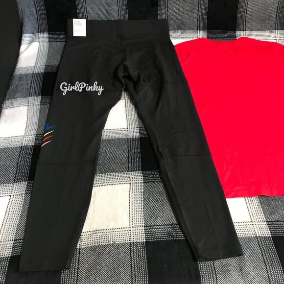 womens Nike leggings OUTFIT WITH RED SHORT SLEEVED LOGO TEE MEDIUM/LARGE - Picture 9 of 10